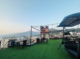 Hotel Middle Path and Spa