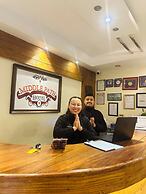 Hotel Middle Path and Spa