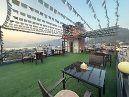 Hotel Middle Path and Spa