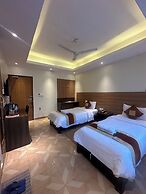 Hotel Middle Path and Spa