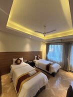 Hotel Middle Path and Spa