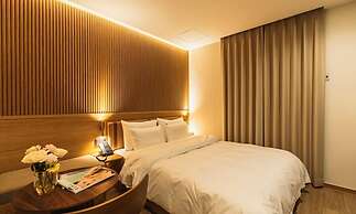 Chuncheon Hound Hotel Namchuncheon Station