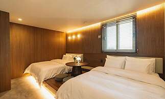 Chuncheon Hound Hotel Namchuncheon Station