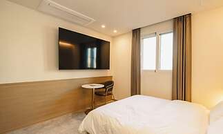 Chuncheon Hound Hotel Namchuncheon Station