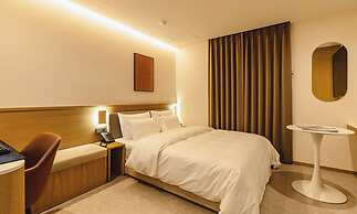 Chuncheon Hound Hotel Namchuncheon Station