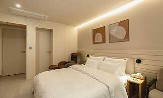 Chuncheon Hound Hotel Namchuncheon Station