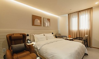 Chuncheon Hound Hotel Namchuncheon Station