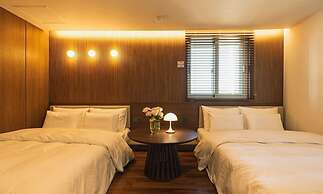 Chuncheon Hound Hotel Namchuncheon Station