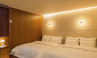 Chuncheon Hound Hotel Namchuncheon Station