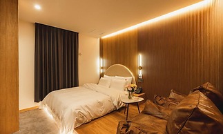 Chuncheon Hound Hotel Namchuncheon Station