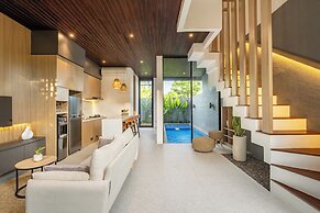 Private Pool Vila 8B Close Melasti Beach