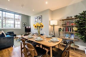 Host Stay Catharine Quarters