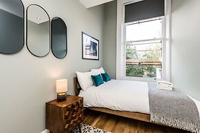 Host Stay Catharine Quarters