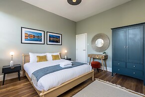 Host Stay Catharine Quarters