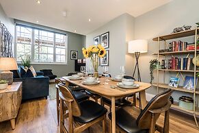 Host Stay Catharine Quarters