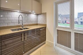 Host Stay Chippenham Close