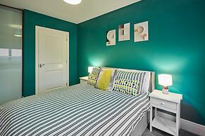 Host Stay Chippenham Close