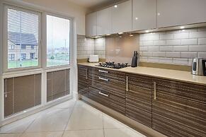 Host Stay Chippenham Close