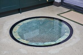 Host Stay The Churchside Well