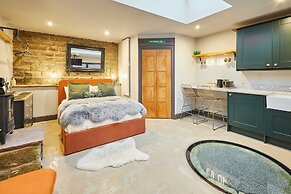 Host Stay The Churchside Well