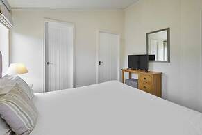 Host Stay Juniper Deluxe Lodge