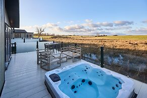 Host Stay Juniper Deluxe Lodge