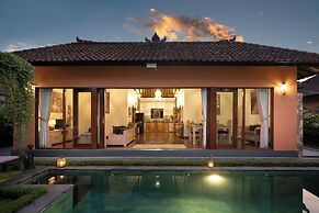 Genie Private Villa by Travellink Bali