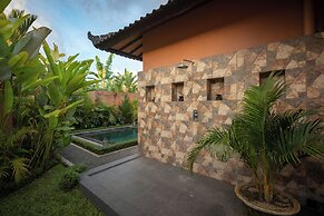 Genie Private Villa by Travellink Bali