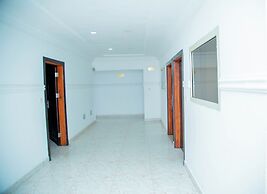 New green Horse Hotel