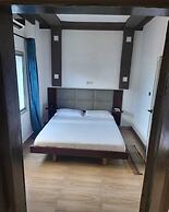 New green Horse Hotel