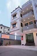Hotel Roshan Palace