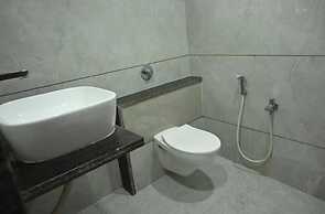 Hotel Roshan Palace