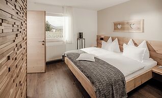 Amolaris Garden Loges & Guesthouse