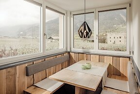 Amolaris Garden Loges & Guesthouse