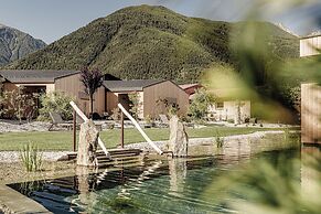 Amolaris Garden Loges & Guesthouse