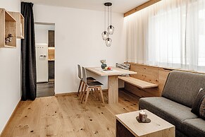 Amolaris Garden Loges & Guesthouse