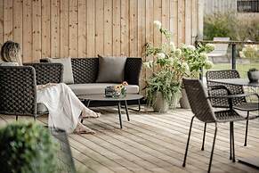 Amolaris Garden Loges & Guesthouse