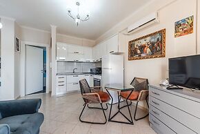 Amazing Canvas by the Sea Free Parking