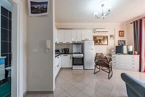 Amazing Canvas by the Sea Free Parking