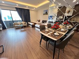 Stunning Ocean View Apartment in FLC Sea Tower