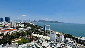 Stunning Ocean View Apartment in FLC Sea Tower