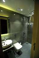 MAJESTIC SUITES BOUTIQUE HOTEL