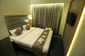 MAJESTIC SUITES BOUTIQUE HOTEL