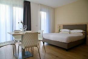 Bernina Suites -2min walk to Bernina Exp