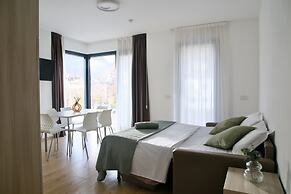 Bernina Suites -2min walk to Bernina Exp