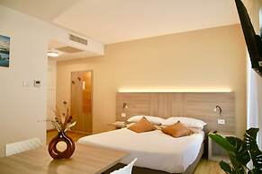 Bernina Suites - 150 metres to Bernina Express