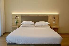Bernina Suites -2min walk to Bernina Exp