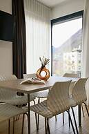 Bernina Suites -2min walk to Bernina Exp