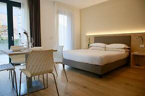 Bernina Suites -2min walk to Bernina Exp
