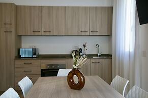 Bernina Suites -2min walk to Bernina Exp